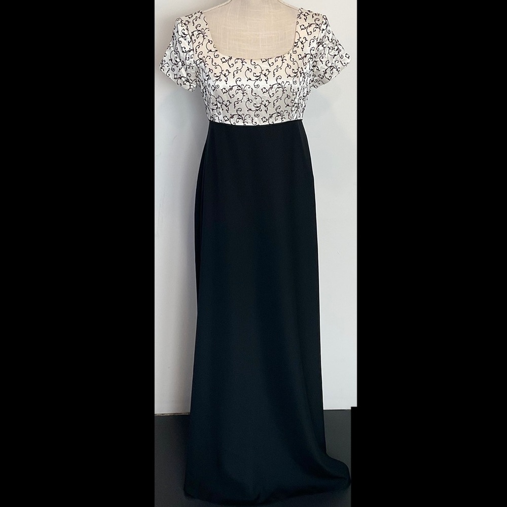 Von Bramlett LA. NY Formal Empire Waist Dress - EUC